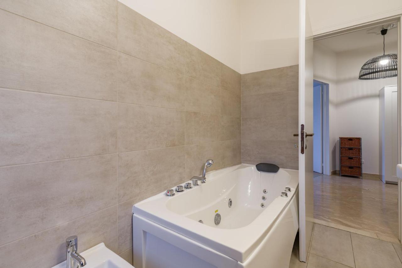 Alle Mura Apartment เวโรนา ภายนอก รูปภาพ